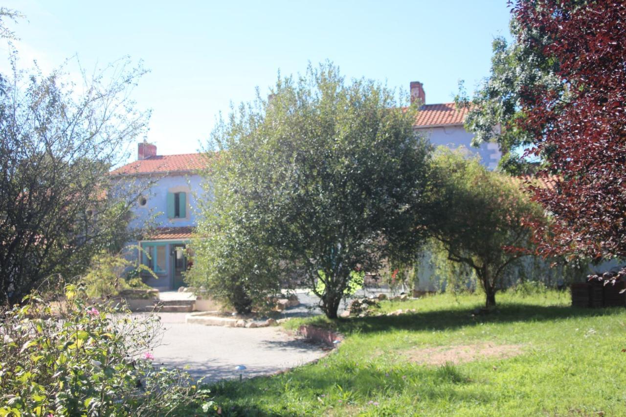L Entredeux Apartment Saint-Viaud Exterior foto